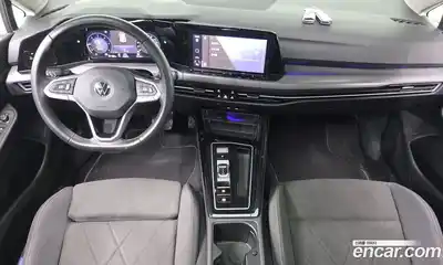 Volkswagen Golf 2023 2.0 Автомат в Москве № 168892, миниатюра 7