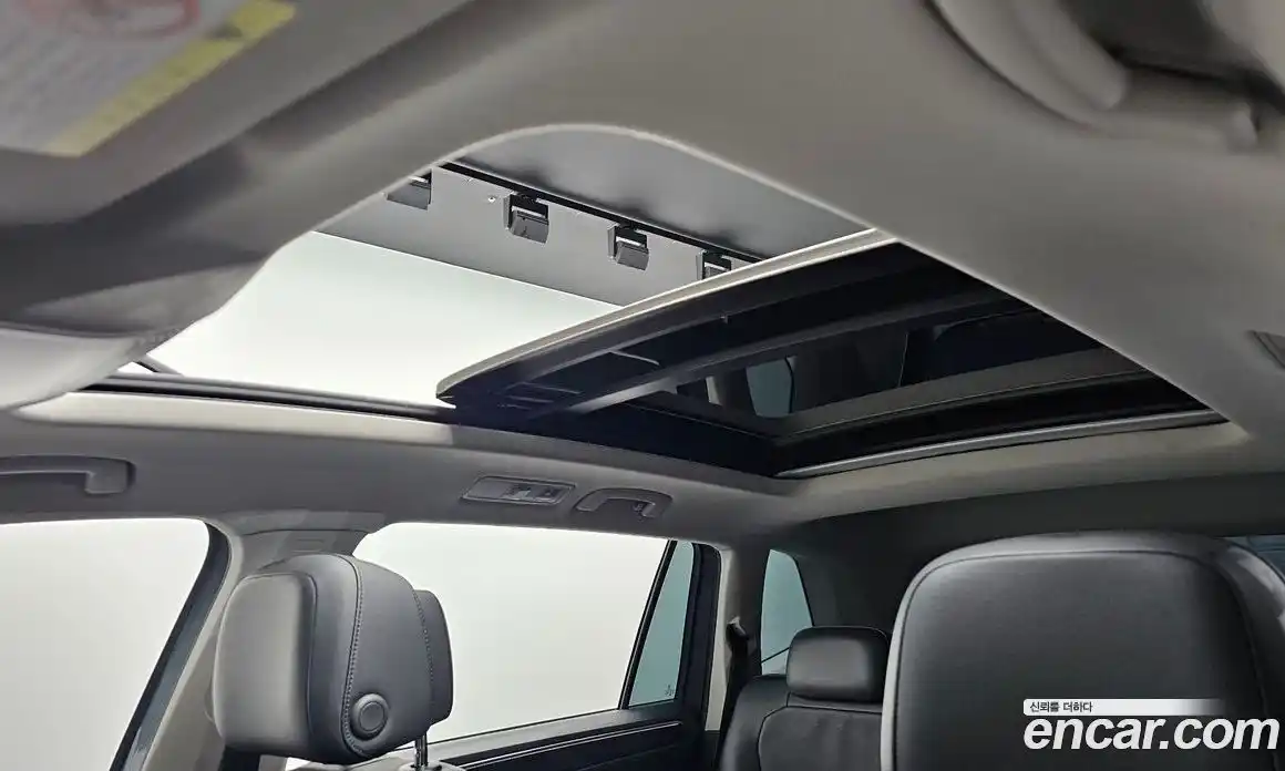 Volkswagen Tiguan 2018 2.0 Автомат в Москве № 168911, фото 17