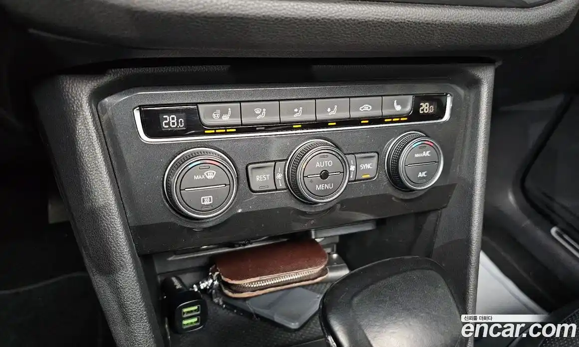 Volkswagen Tiguan 2018 2.0 Автомат в Москве № 168911, фото 10