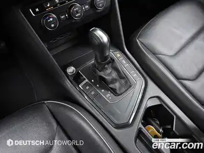 Volkswagen Tiguan 2020 2.0 Автомат в Москве № 169226, миниатюра 8