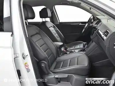 Volkswagen Tiguan 2020 2.0 Автомат в Москве № 169226, миниатюра 9