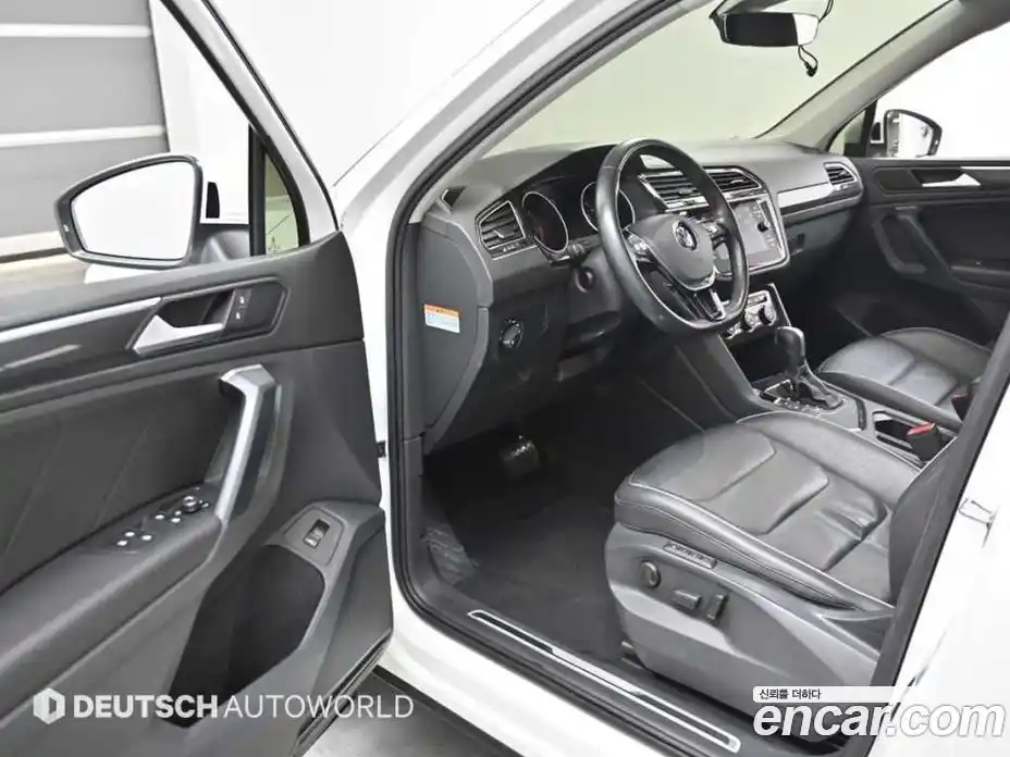 Volkswagen Tiguan 2020 2.0 Автомат в Москве № 169226, фото 10