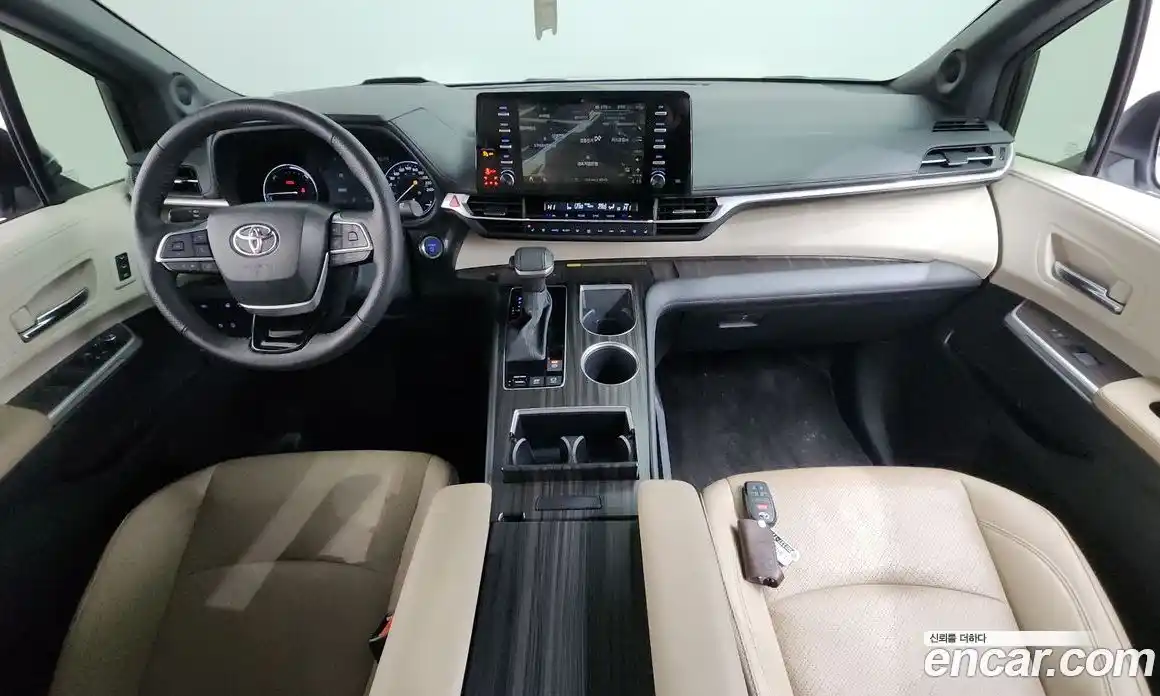 Toyota Sienna 2023 2.5 Автомат в Москве № 170129, фото 7