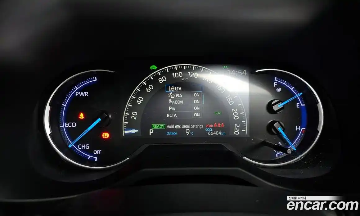 Toyota RAV4 2020 2.5 Автомат в Москве № 170307, фото 12