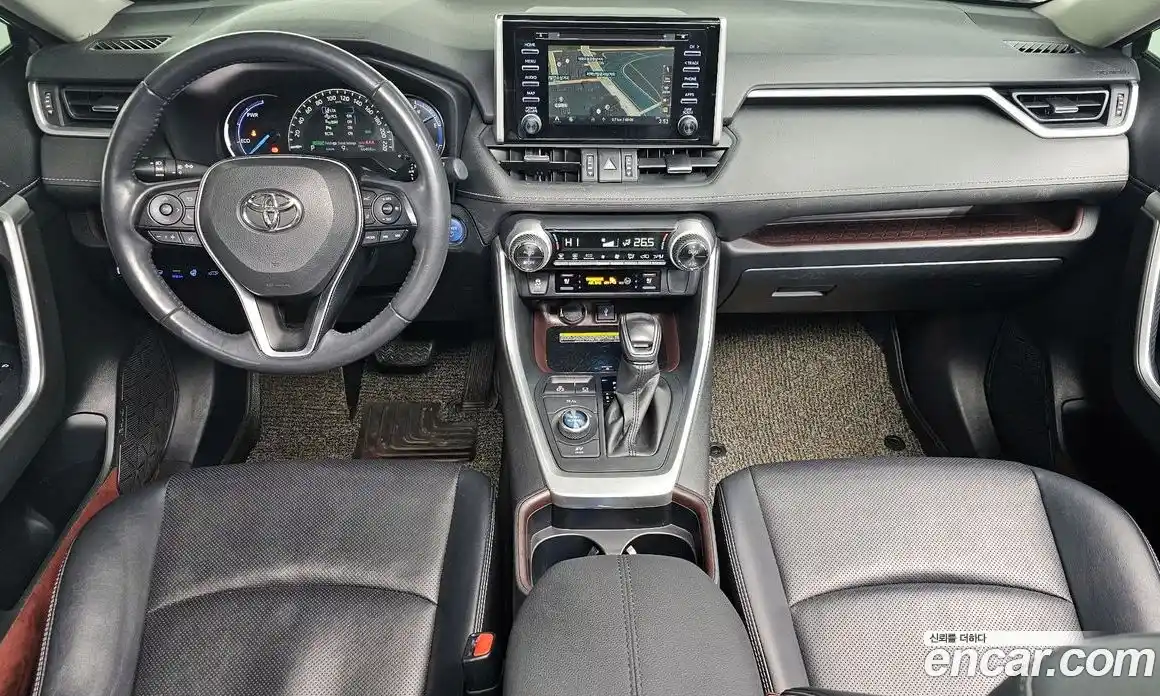 Toyota RAV4 2020 2.5 Автомат в Москве № 170307, фото 16