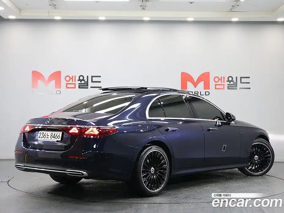 Mercedes-Benz E-Class 2024 2.0 Автомат в Москве № 174683, фото 4