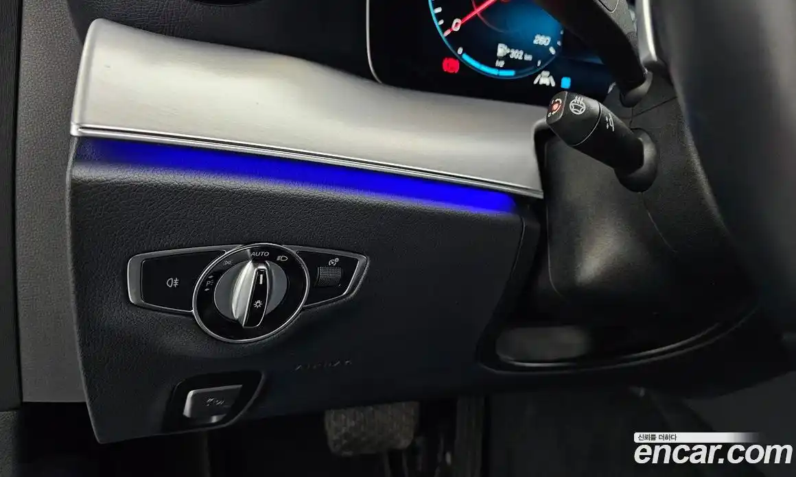 Mercedes-Benz E-Class 2021 2.0 Автомат в Москве № 177846, фото 18