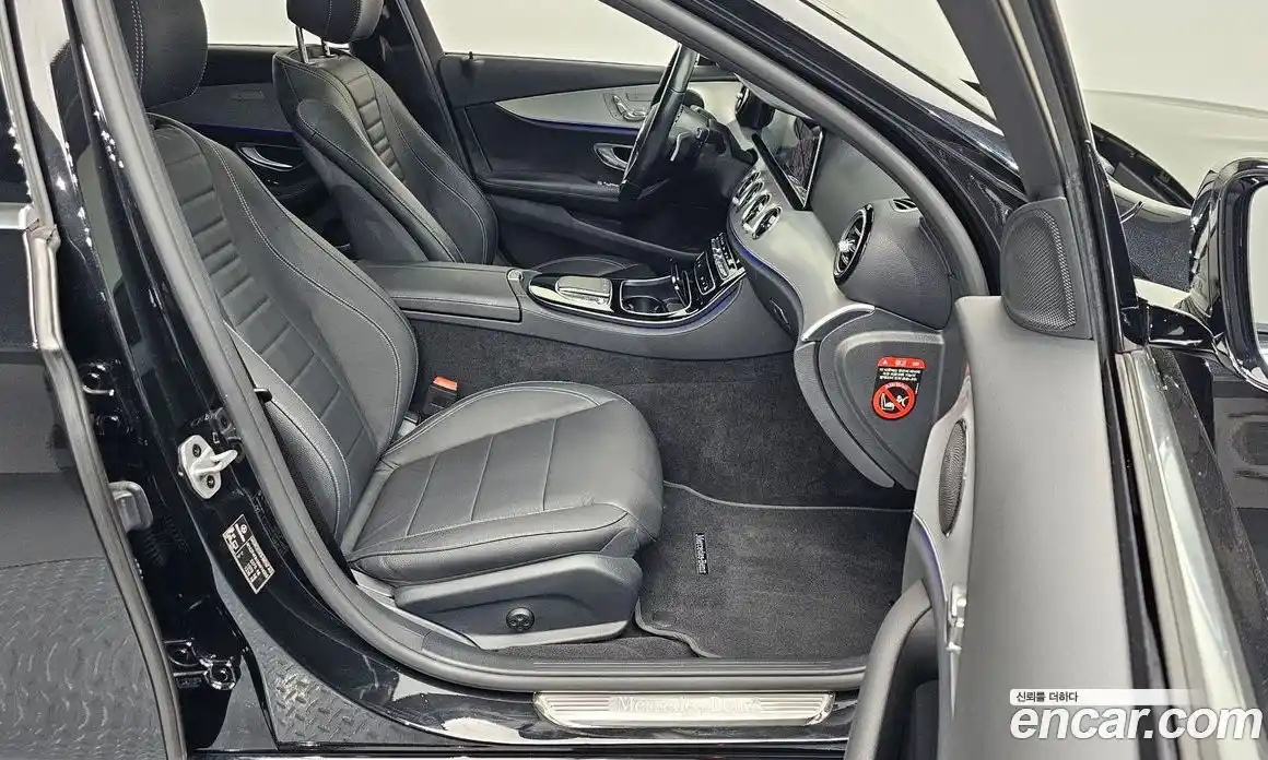 Mercedes-Benz E-Class 2021 2.0 Автомат в Москве № 177846, фото 10