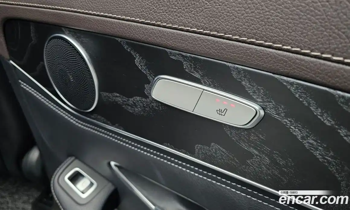 Mercedes-Benz GLC-Class 2018 2.1 Автомат в Москве № 178006, фото 18