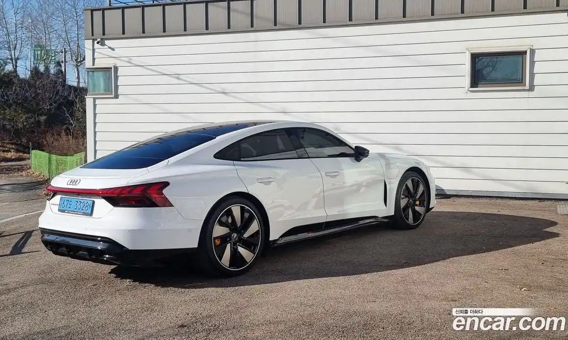 Audi e-tron GT 2023 Автомат в Москве № 189257, фото 18