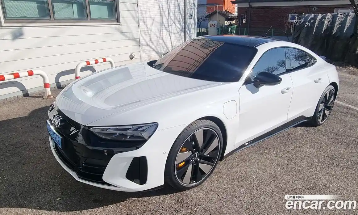 Audi e-tron GT 2023 Автомат в Москве № 189257, фото 3