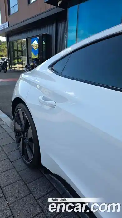 Audi e-tron GT 2023 Автомат в Москве № 189257, миниатюра 10