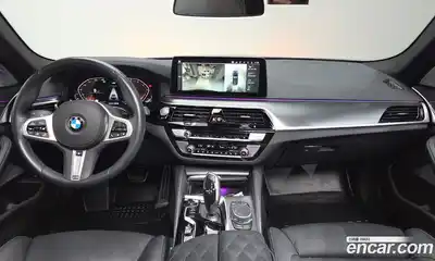 BMW 5-Series 2023 2.0 Автомат в Москве № 189334, миниатюра 2