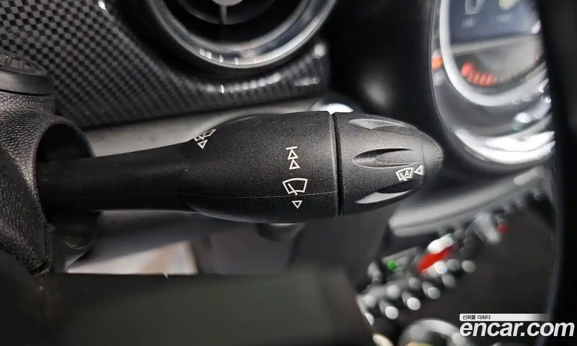 Mini Cooper Convertible 2015 1.6 Автомат в Москве № 190246, фото 15