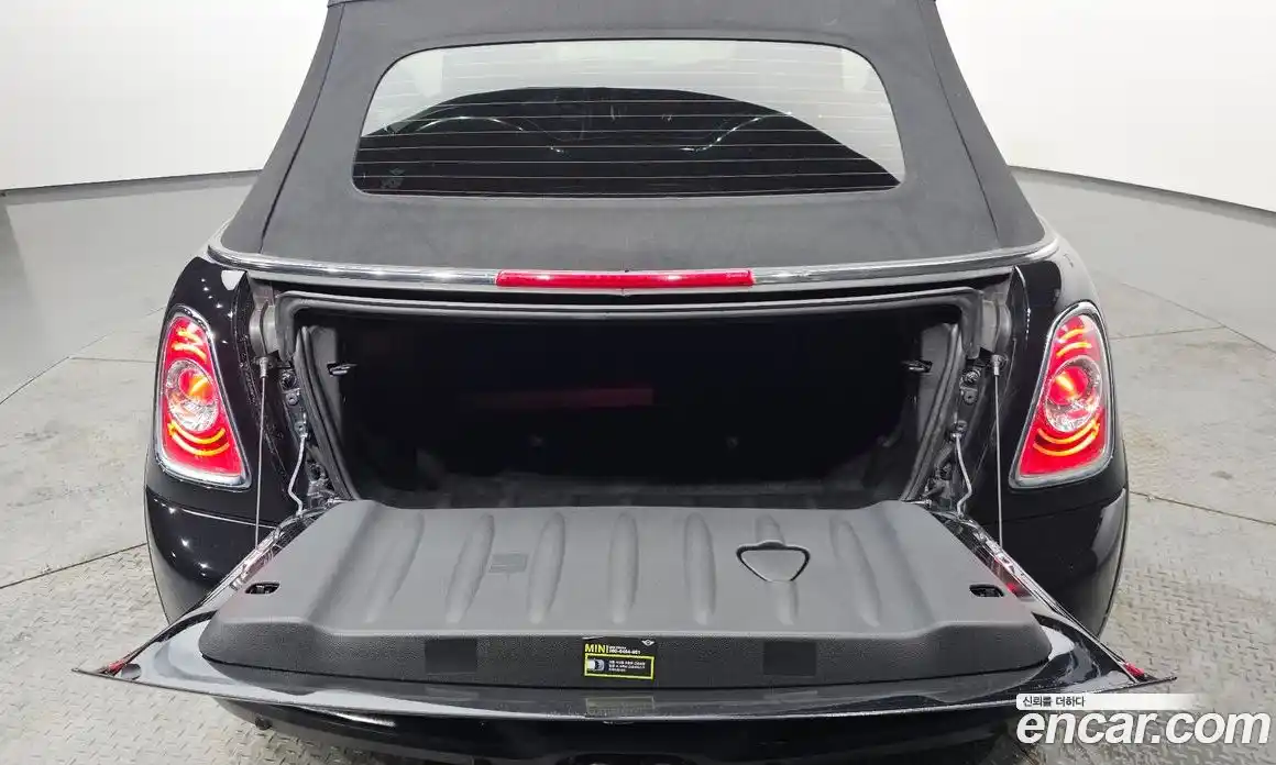 Mini Cooper Convertible 2015 1.6 Автомат в Москве № 190246, фото 4