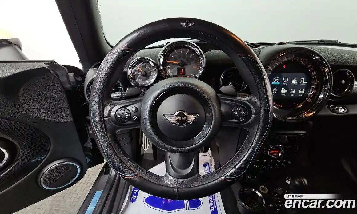 Mini Cooper Convertible 2015 1.6 Автомат в Москве № 190246, фото 6