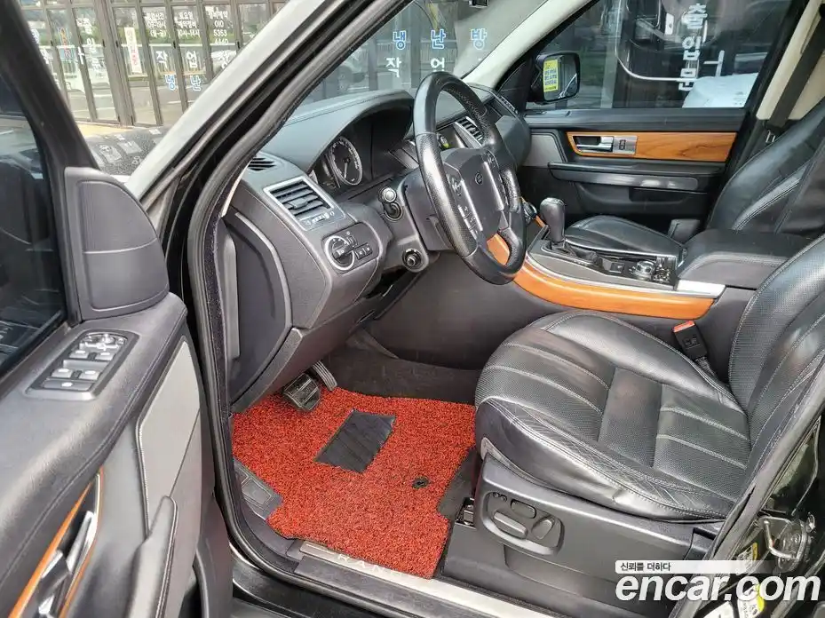 Land Rover Range-Rover Sport 2010 3.0 Автомат в Москве № 190582, фото 9