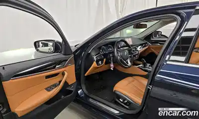 BMW 5-Series 2018 2.0 Автомат в Москве № 193075, миниатюра 12