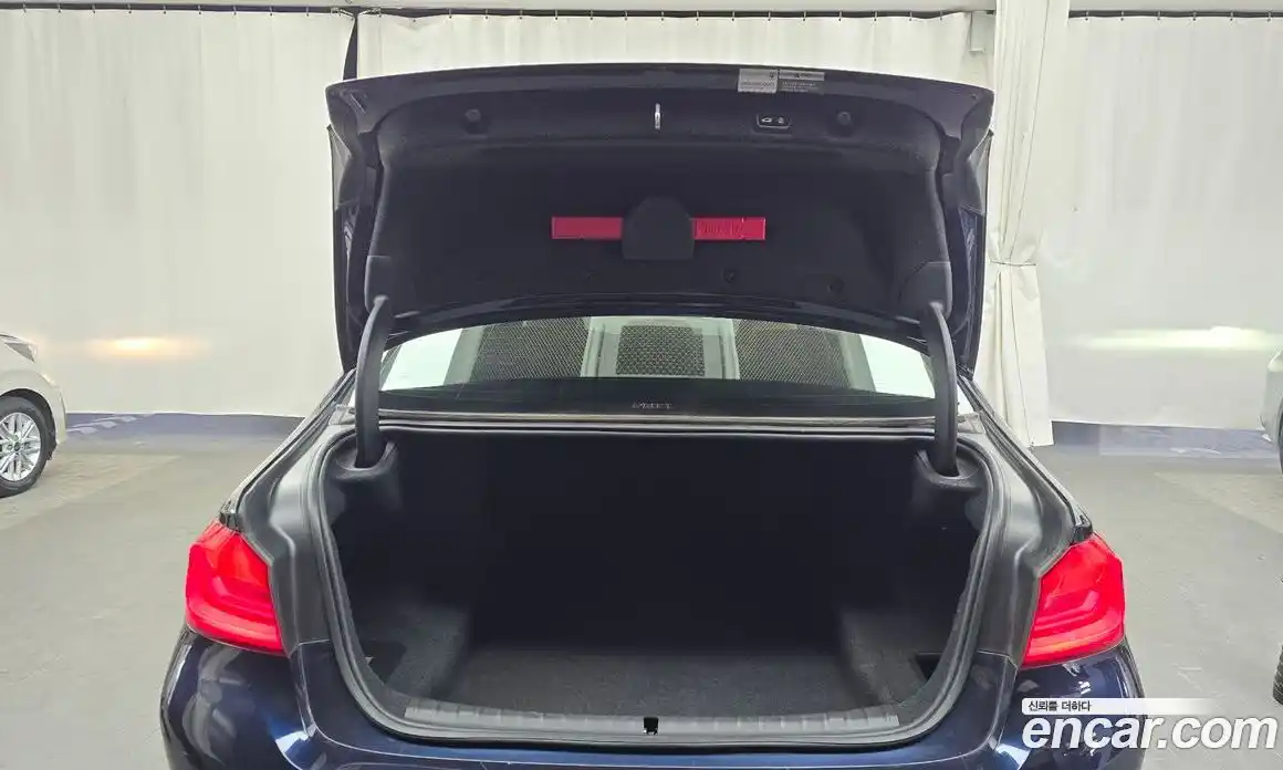 BMW 5-Series 2018 2.0 Автомат в Москве № 193075, фото 13