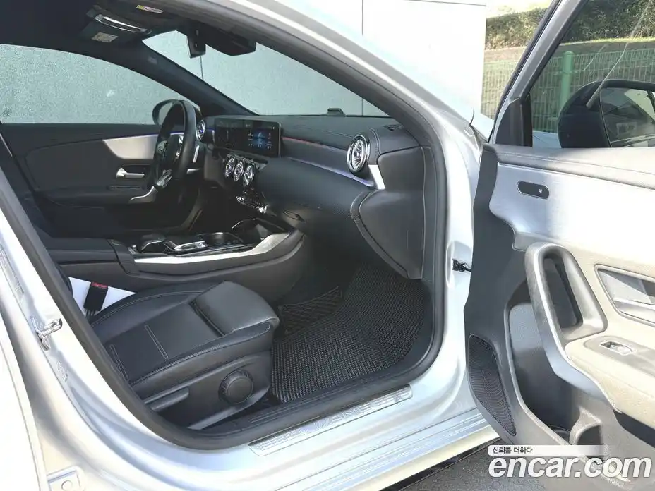 Mercedes-Benz A-Class 2020 2.0 Автомат в Москве № 194390, фото 17