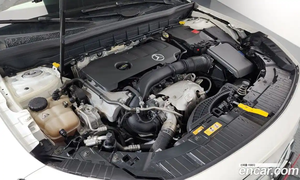 Mercedes-Benz GLB-Class 2021 2.0 Автомат в Москве № 194633, фото 4