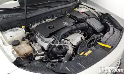 Mercedes-Benz GLB-Class 2021 2.0 Автомат в Москве № 194633, миниатюра 4