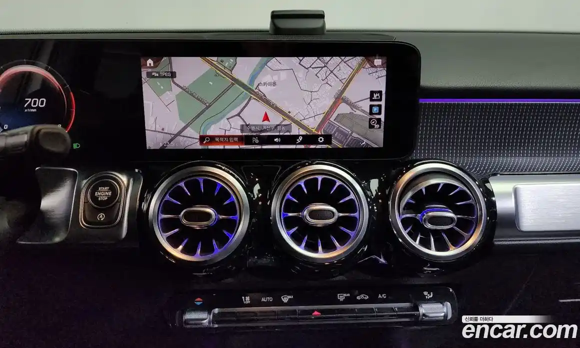 Mercedes-Benz GLB-Class 2021 2.0 Автомат в Москве № 194633, фото 7