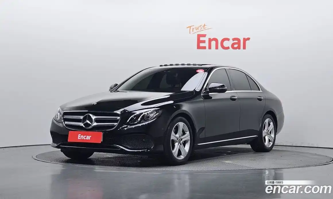 Mercedes-Benz E-Class 2018 2.0 Автомат в Москве № 195179, фото 4