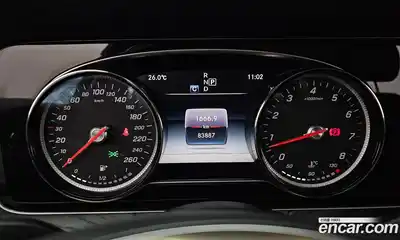 Mercedes-Benz E-Class 2018 2.0 Автомат в Москве № 195179, миниатюра 6