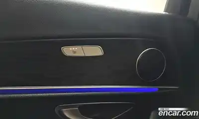 Mercedes-Benz E-Class 2018 2.0 Автомат в Москве № 195179, миниатюра 7