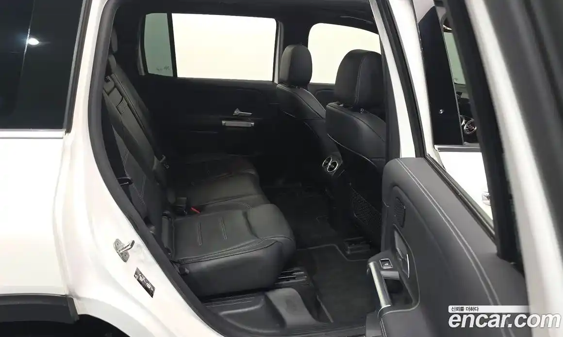 Mercedes-Benz EQB 2023 0.2 Автомат в Москве № 195543, фото 16