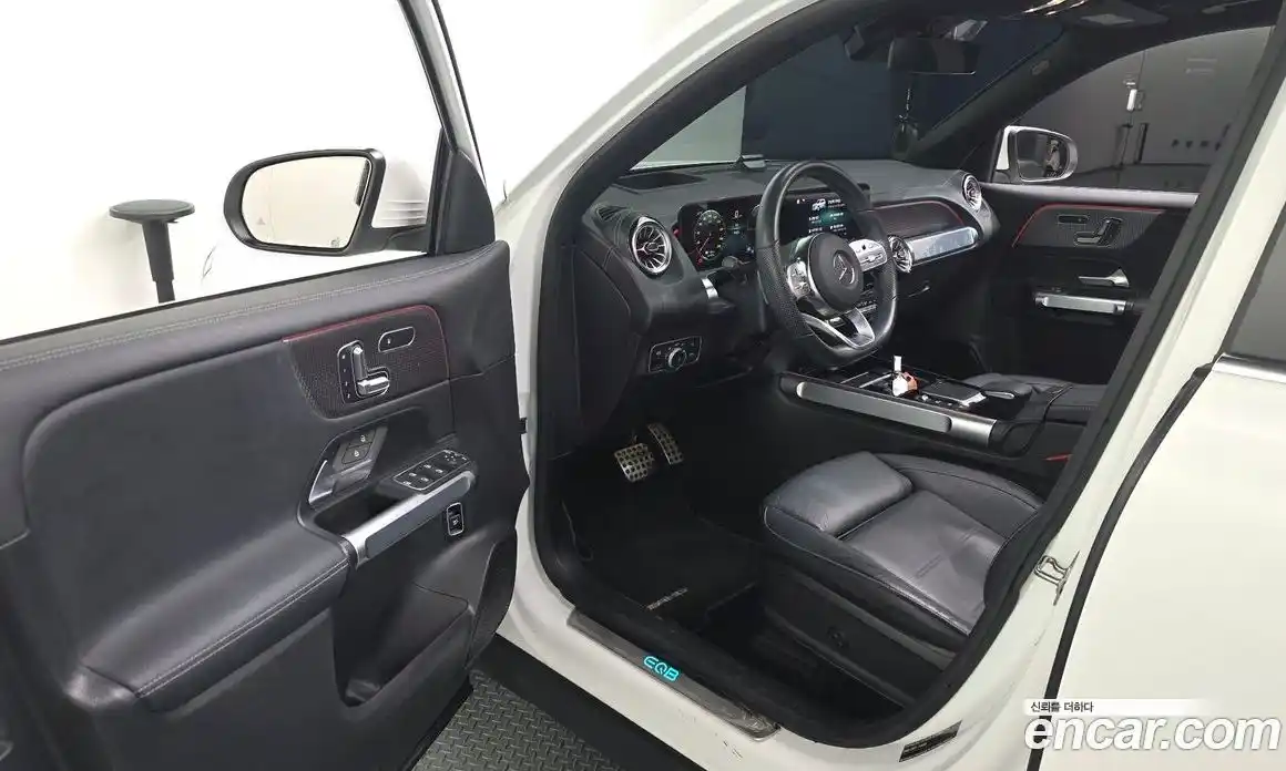 Mercedes-Benz EQB 2023 0.2 Автомат в Москве № 195543, фото 3