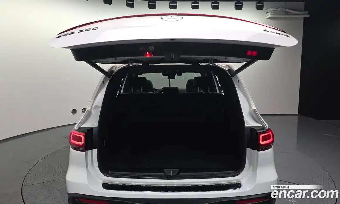 Mercedes-Benz EQB 2023 0.2 Автомат в Москве № 195543, фото 7