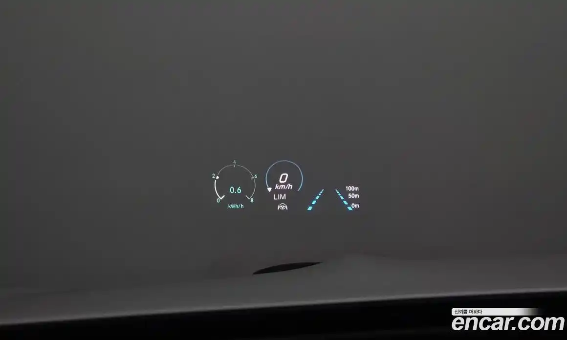 Mercedes-Benz EQB 2023 0.2 Автомат в Москве № 195543, фото 9