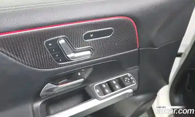 Mercedes-Benz EQB 2023 0.2 Автомат в Москве № 195543, миниатюра 10