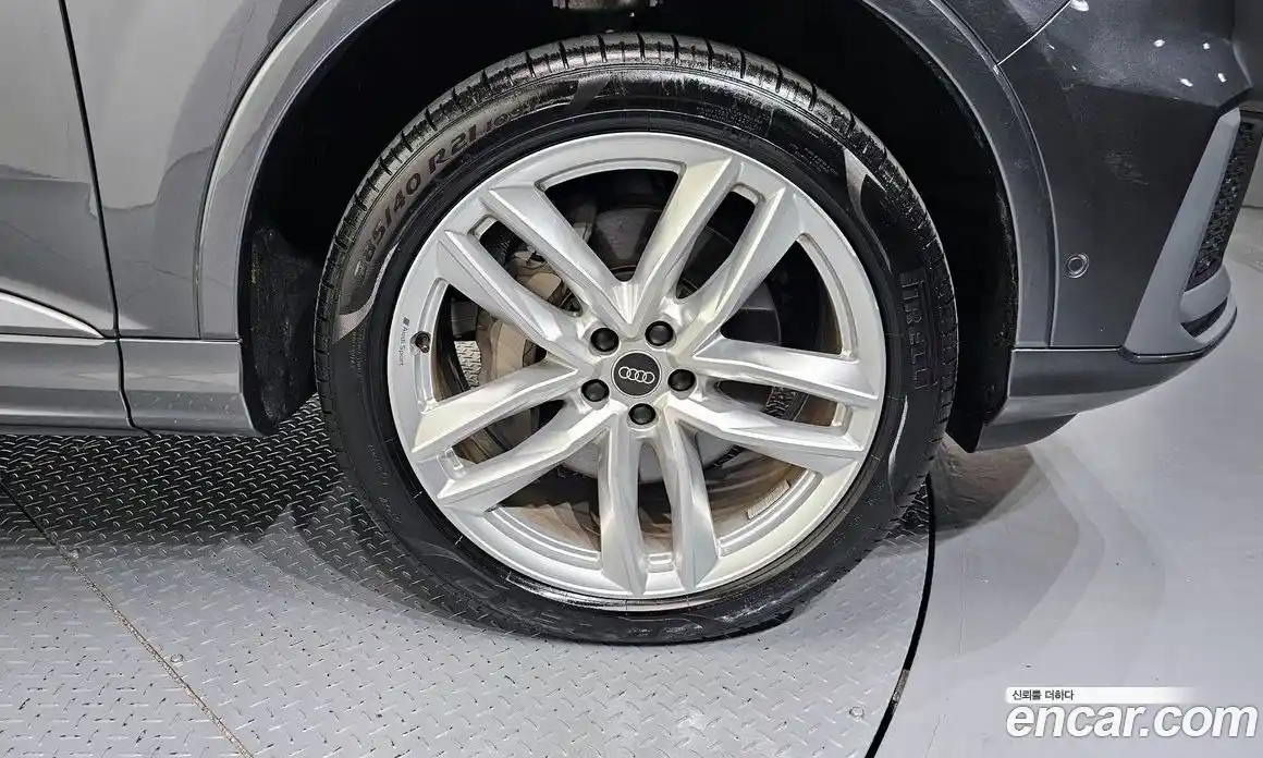 Audi Q7 2023 3.0 Автомат в Москве № 195931, фото 16