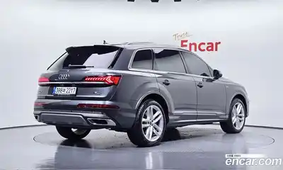 Audi Q7 2023 3.0 Автомат в Москве № 195931, миниатюра 5