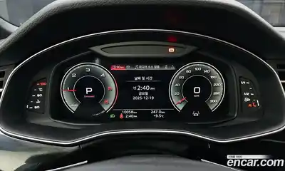 Audi Q7 2023 3.0 Автомат в Москве № 195931, миниатюра 6