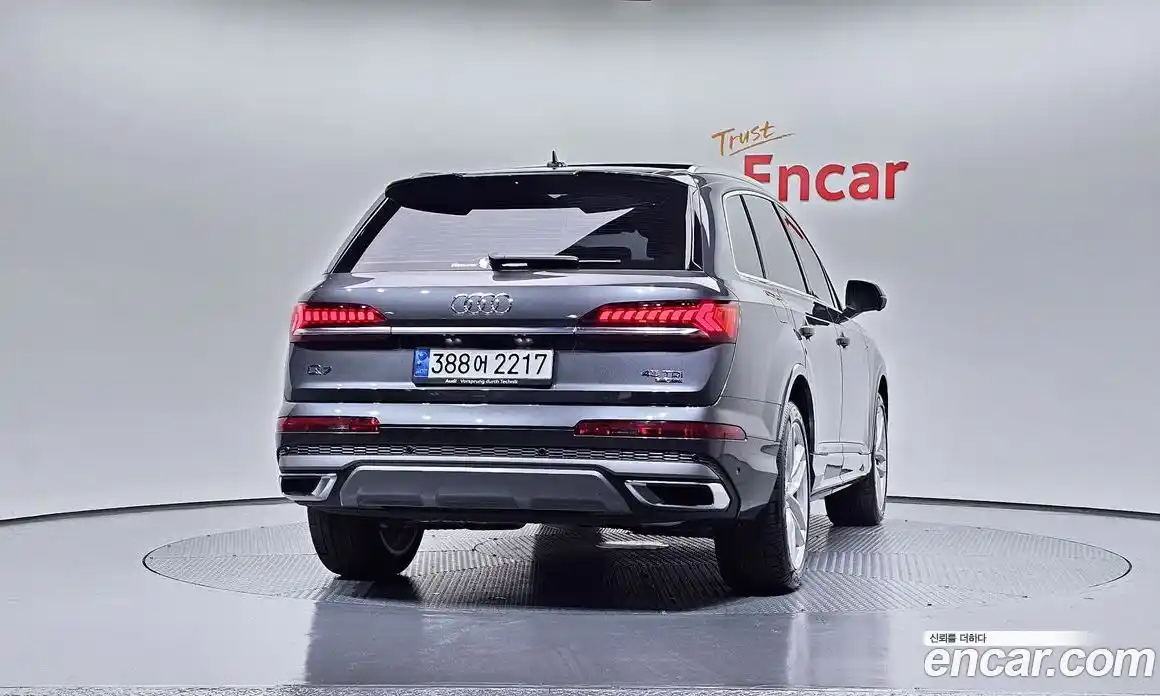 Audi Q7 2023 3.0 Автомат в Москве № 195931, фото 10