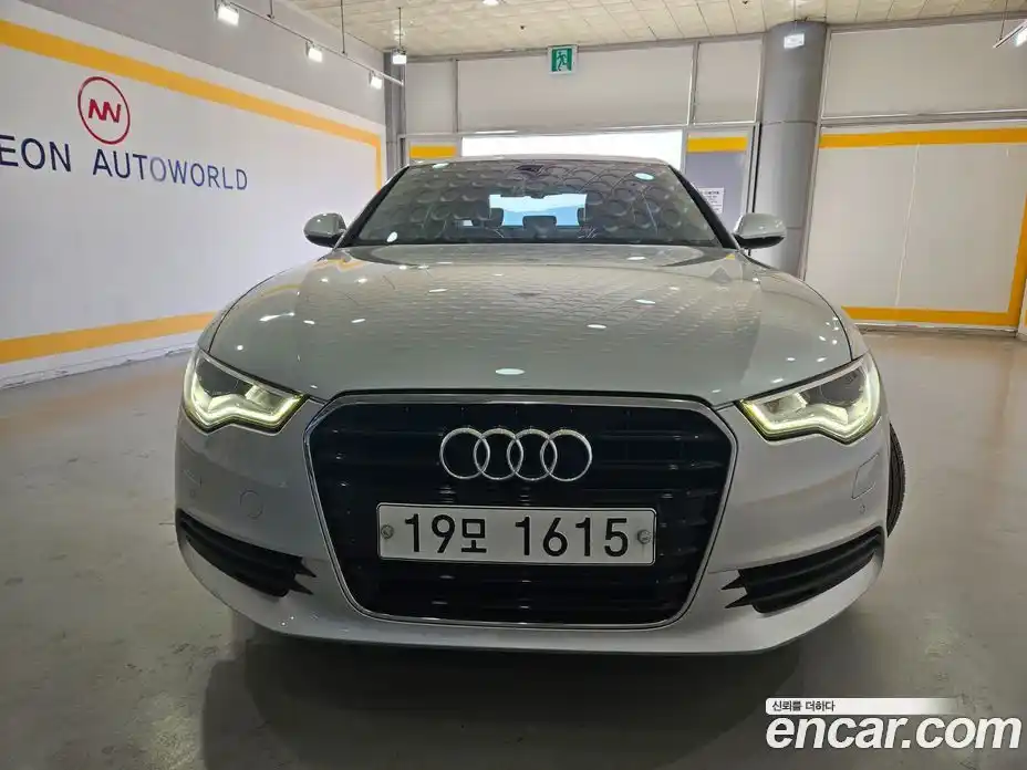 Audi A6 2013 2.0 Автомат в Москве № 196736, фото 1