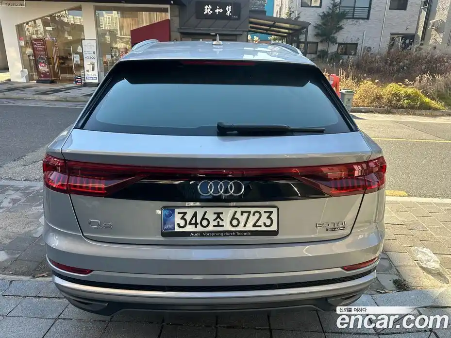 Audi Q8 2021 3.0 Автомат в Москве № 196821, фото 4