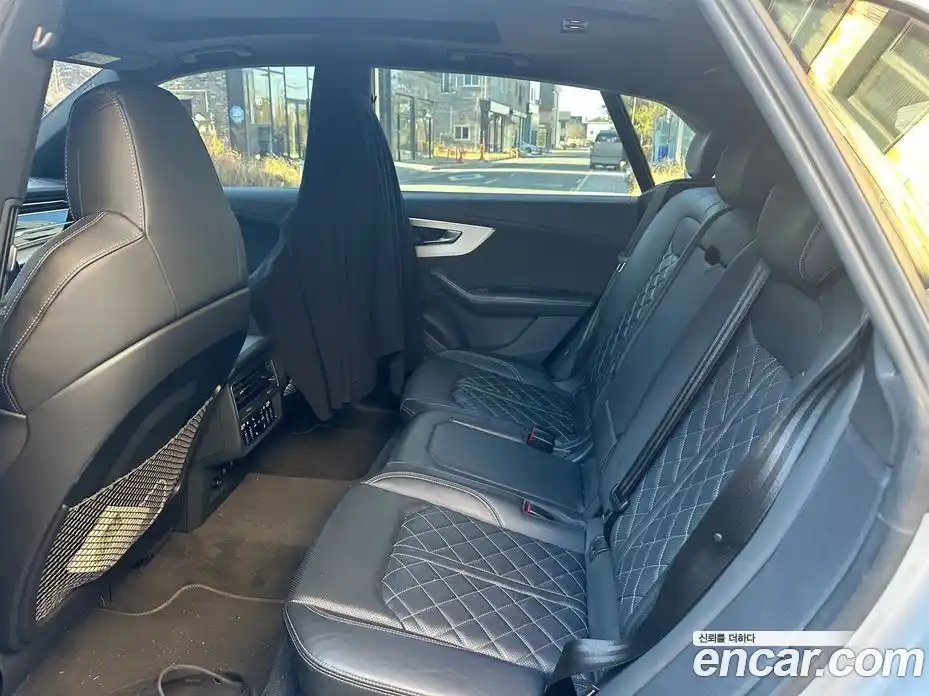 Audi Q8 2021 3.0 Автомат в Москве № 196821, фото 9