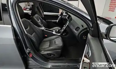 Volvo S60 2018 2.0 Автомат в Москве № 196928, миниатюра 3