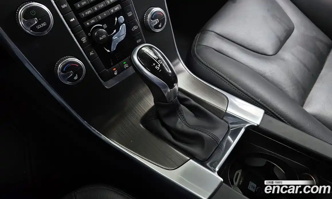 Volvo S60 2016 2.0 Автомат в Москве № 196981, фото 1