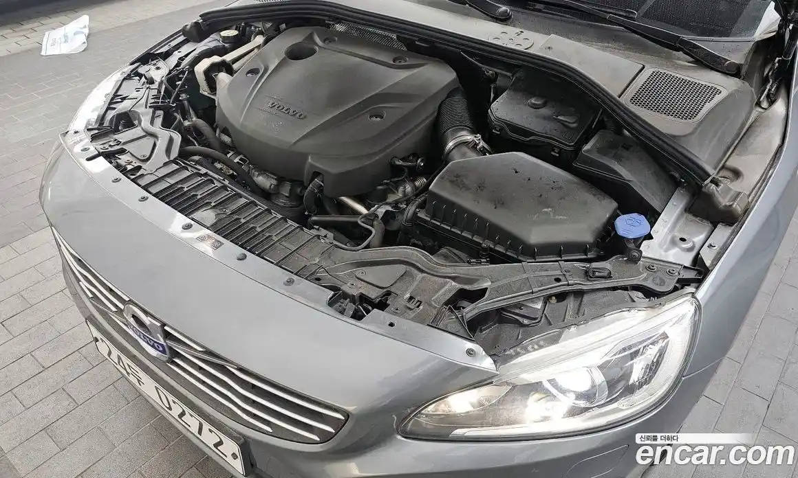 Volvo S60 2016 2.0 Автомат в Москве № 196981, фото 11