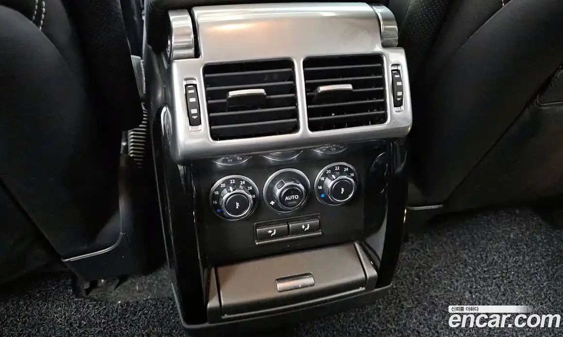 Land Rover Range-Rover 2010 5.0 Автомат в Москве № 198168, фото 19