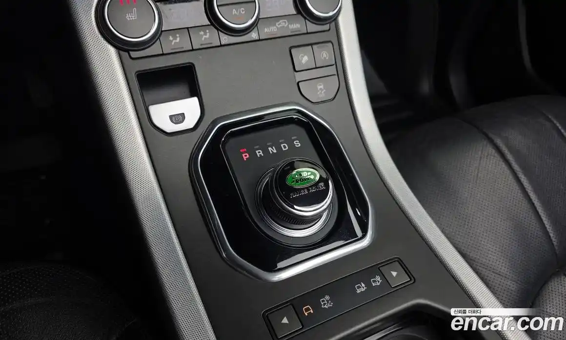 Land Rover Range-Rover Evoque 2017 2.0 Автомат в Москве № 198220, фото 12