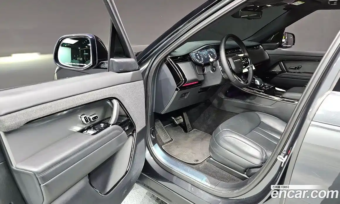 Land Rover Range-Rover Sport 2023 3.0 Автомат в Москве № 198222, фото 11