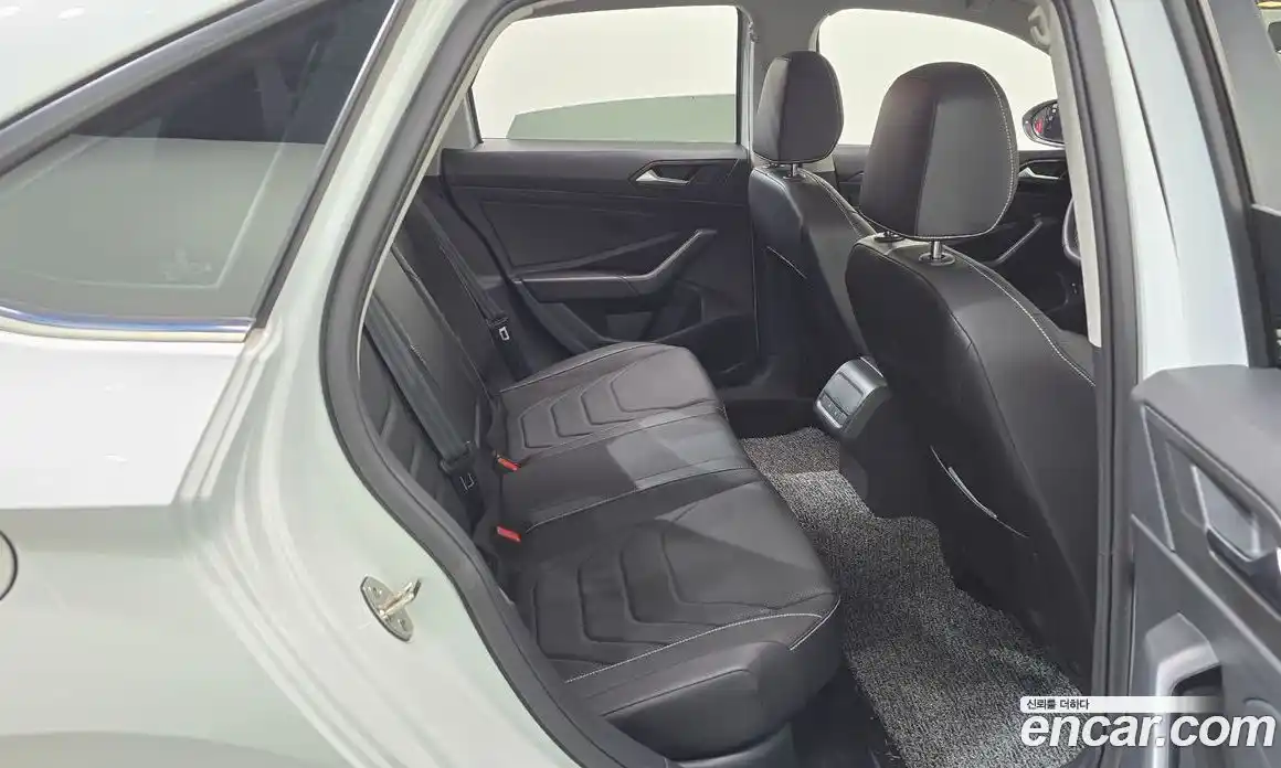 Volkswagen Jetta 2023 1.5 Автомат в Москве № 199004, фото 12