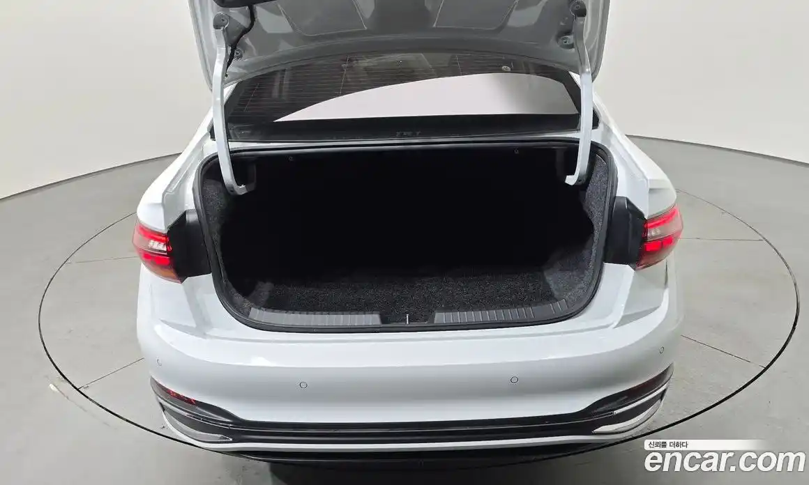 Volkswagen Jetta 2023 1.5 Автомат в Москве № 199004, фото 20